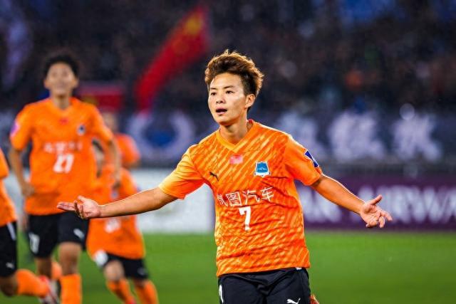 亞冠決戰(zhàn)末刻點球定勝！王霜果斷出擊！