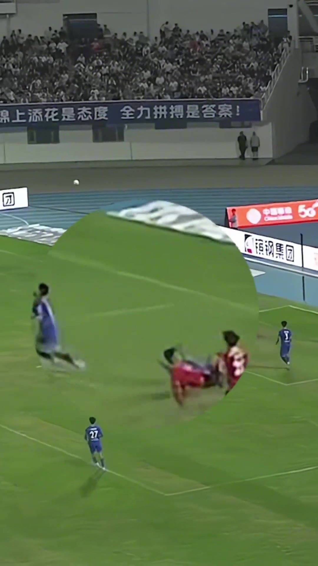 蘇超暖心瞬間一瓶水的見(jiàn)證戰(zhàn)針鋒相對(duì)情親如兄弟