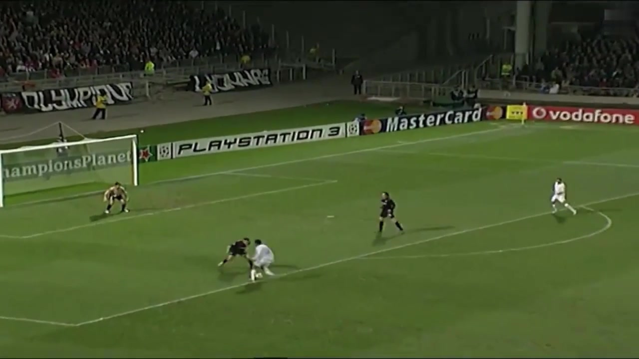 殘暴小曼奇尼地獄式踩單車過人破門