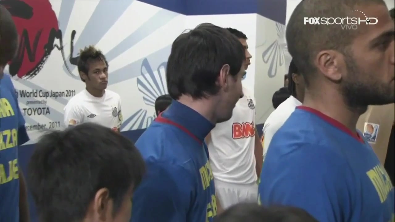 梅西這一戰(zhàn)打服19歲的內(nèi)馬爾11年世俱杯梅西2球助巴薩奪冠