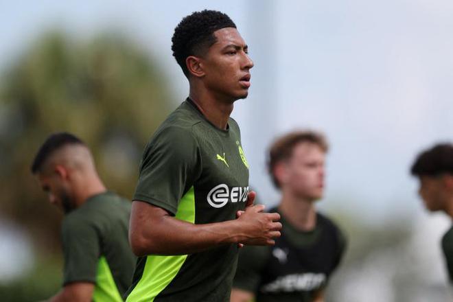 圖片報：多特售萬件世俱杯球衣，小貝印號占三分之一。