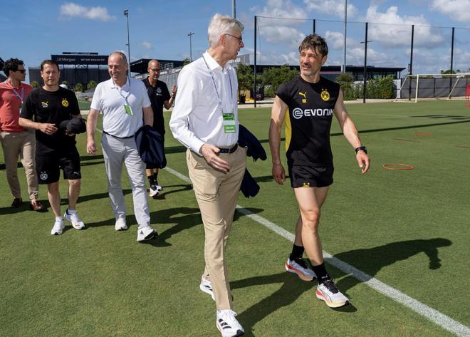 戰(zhàn)馬梅洛迪日落，溫格諾伊恩多夫觀摩多特訓練