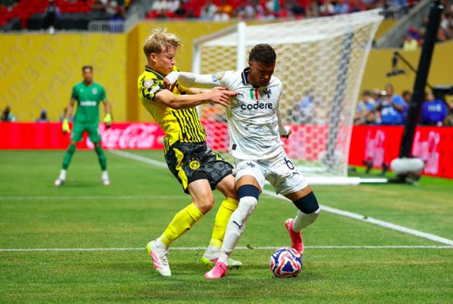 2億豪門驚險(xiǎn)晉級(jí)，八強(qiáng)戰(zhàn)再現(xiàn)歐冠決賽。