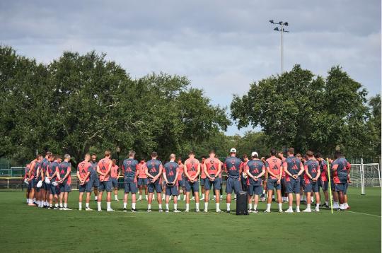 拜仁哀悼若塔兄弟，全隊默哀一分鐘