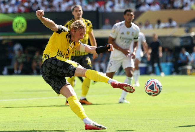 近兩敗戰(zhàn)巴薩皇馬，多特終結(jié)十一場不敗