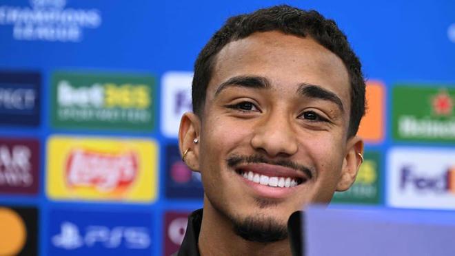 圖片報：弗離隊，滕哈格給阿圖爾第三次巴西邊衛(wèi)機會