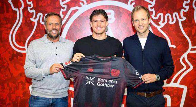 勒沃庫森U19簽下17歲攻擊手達斯汀-巴克。