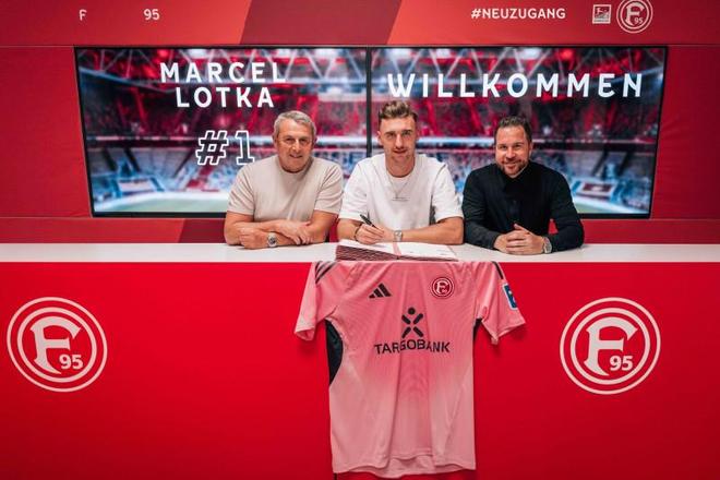 官方：洛特卡自由轉(zhuǎn)會至杜塞爾多夫，前多特門將。