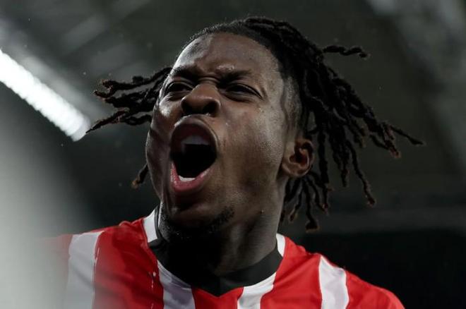 巴卡約科缺席PSV訓(xùn)練，藥廠(chǎng)轉(zhuǎn)會(huì)優(yōu)勢(shì)明顯。瑞天空。