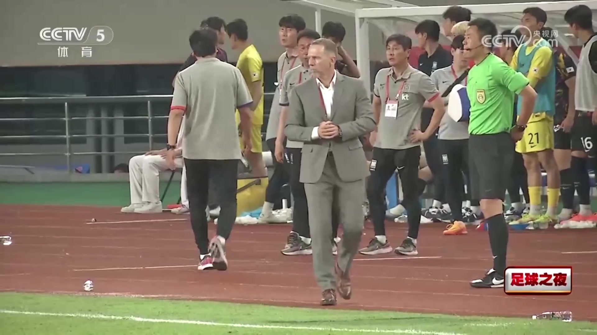 這能選誰(shuí)據(jù)報(bào)道國(guó)足選帥教練團(tuán)隊(duì)總薪資預(yù)算最高120萬(wàn)歐