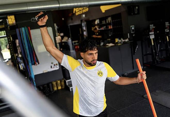 魯爾康復無望，詹季受影響；多特引援計劃或受挫。