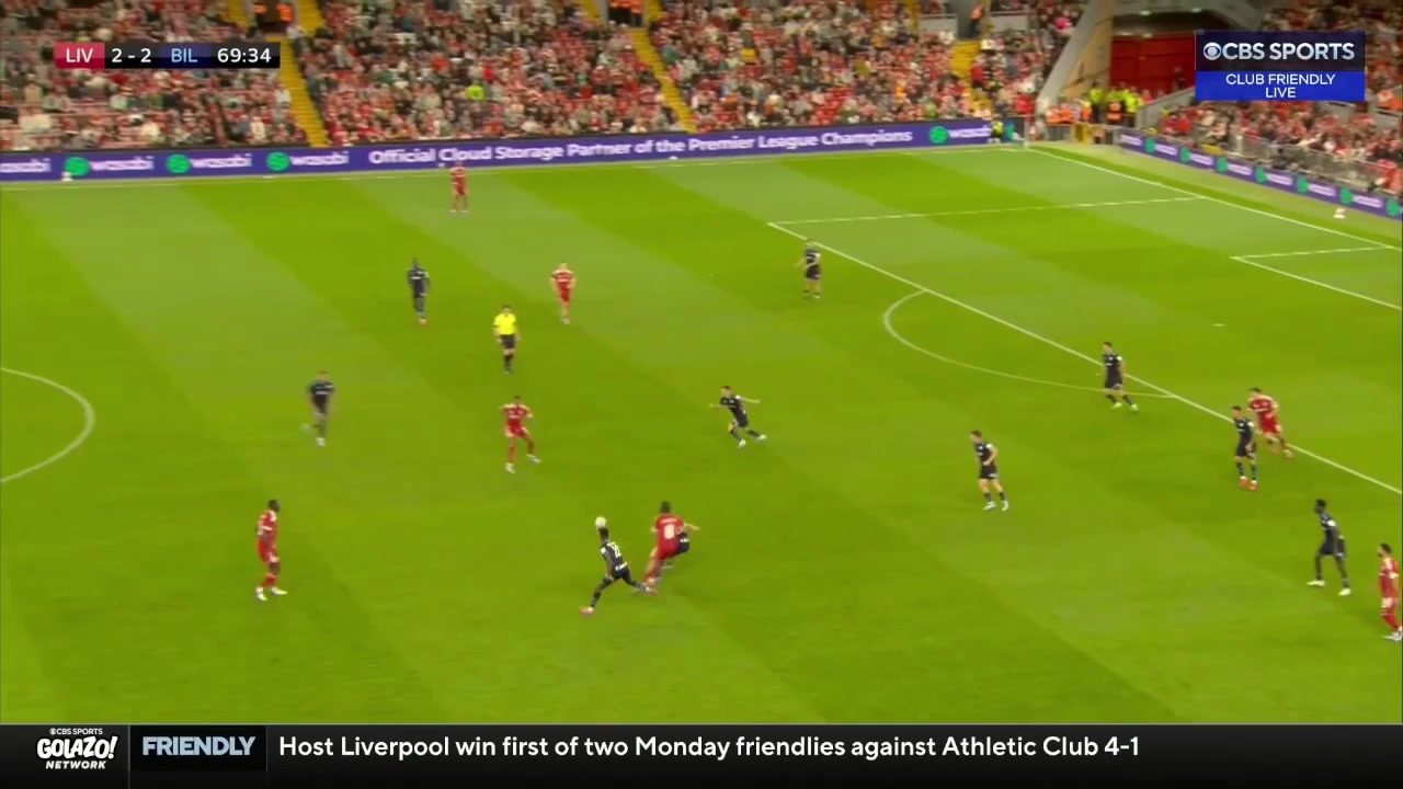 利物浦3-2畢巴加克波禁區(qū)內(nèi)連續(xù)晃動(dòng)抽射破門(mén)雙響