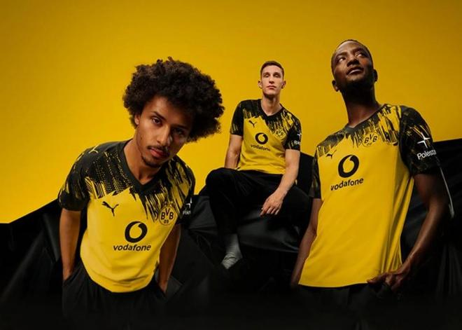 多特新主場球衣：黃黑激情，動(dòng)感設(shè)計(jì)顯球迷力量