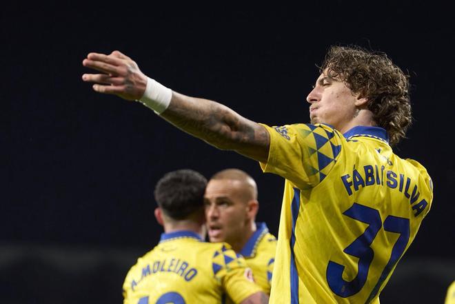 德天：多特暫緩法比奧-席爾瓦引進計劃