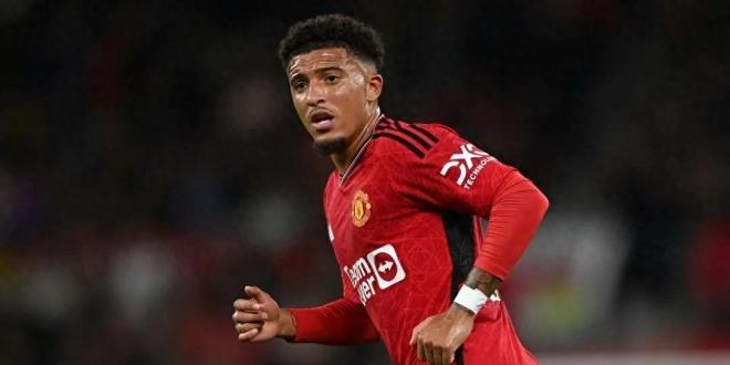 桑喬堅(jiān)守板凳，拒降薪離隊(duì)，曼聯(lián)轉(zhuǎn)會(huì)僵局難解。