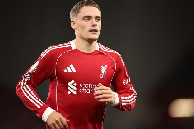 卡拉格看好維爾茨，接棒德布勞內(nèi)英超巨星，絲滑踢球。