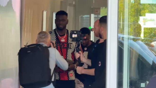 記者：博尼費斯體檢異常，米蘭將做最終決定