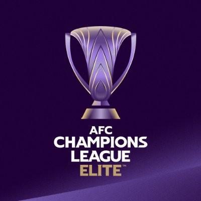 記者丁旭：踢亞冠即代表國(guó)足，團(tuán)結(jié)一致。