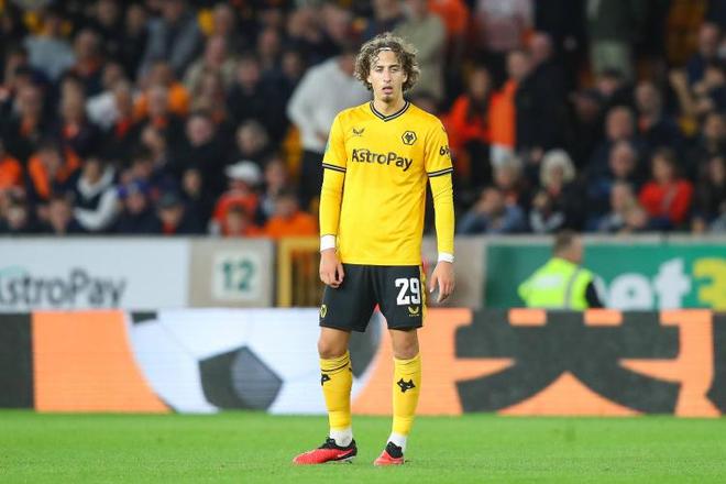 德天：多狼深入談席爾瓦，預(yù)計(jì)簽約五年。