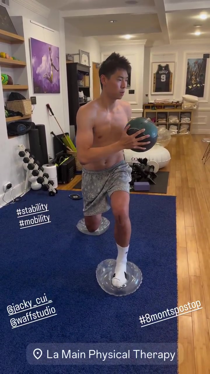 訓(xùn)練核心和平衡力崔永熙也快好起來(lái)脫離傷病了