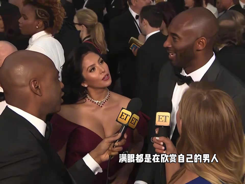 那年瓦妮莎的眼里 滿是對愛人藏不住的欣賞與愛意