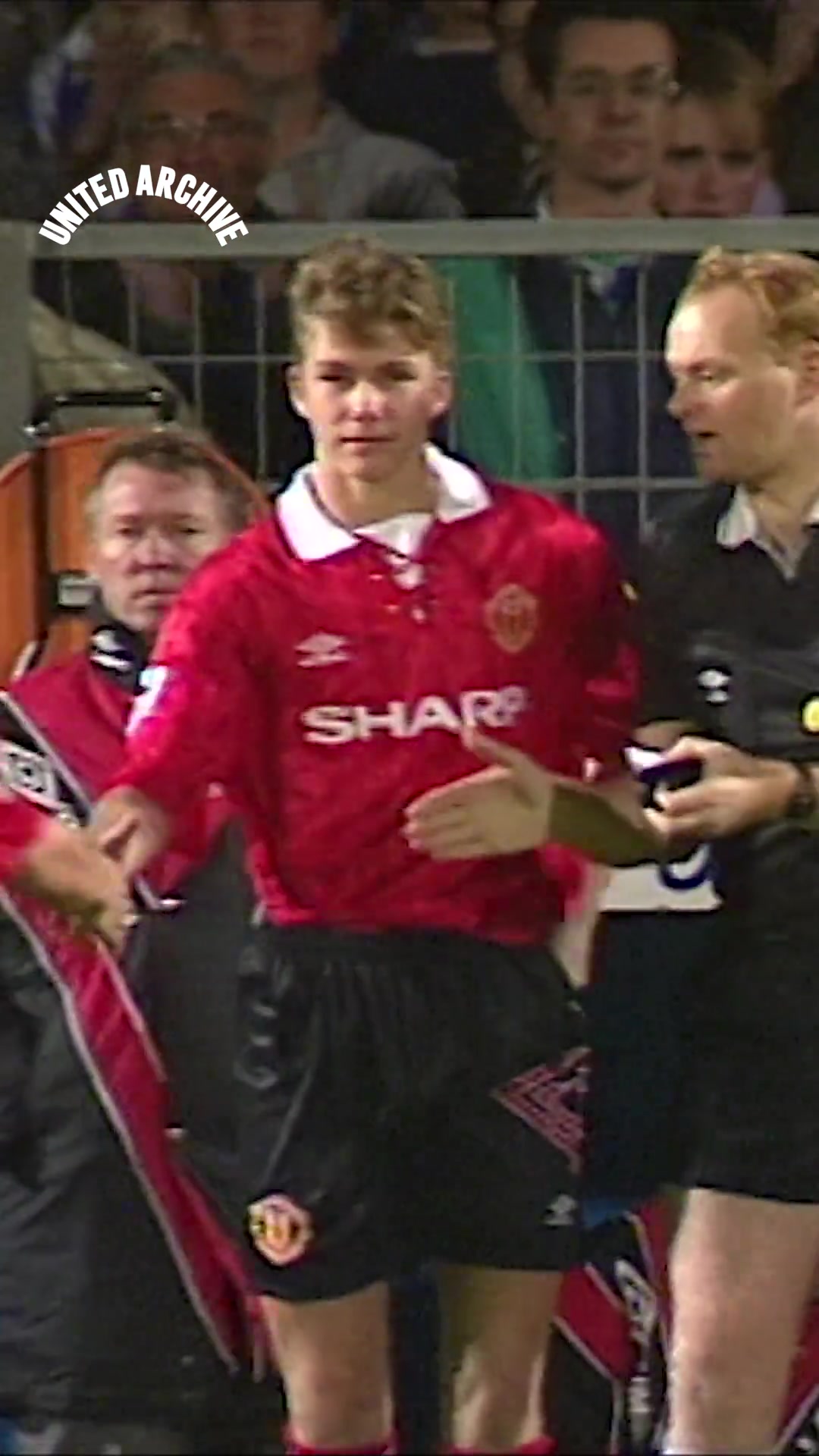 1992年的今天17歲的小將貝克漢姆上演紅魔生涯首秀