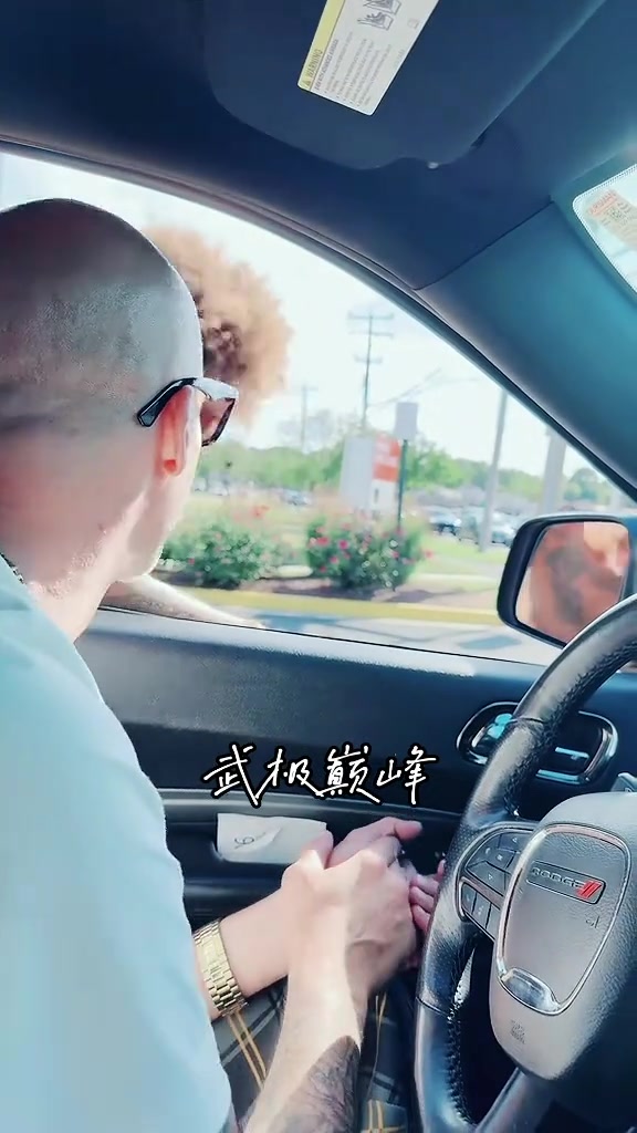 庫(kù)班也救不了德隆蒂-韋斯特再度流落街頭且明顯有精神問(wèn)題