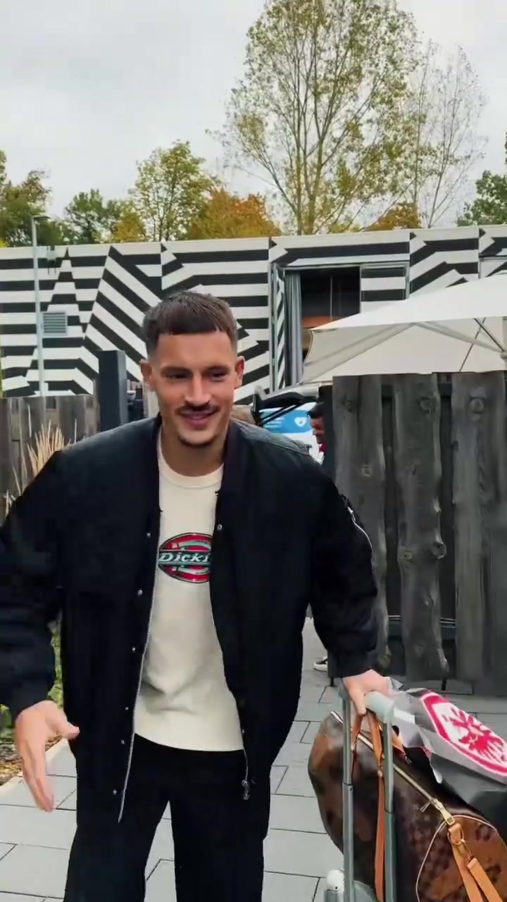 德國國家隊(duì)再集結(jié)世界杯預(yù)選賽備戰(zhàn)盧森堡北愛爾蘭