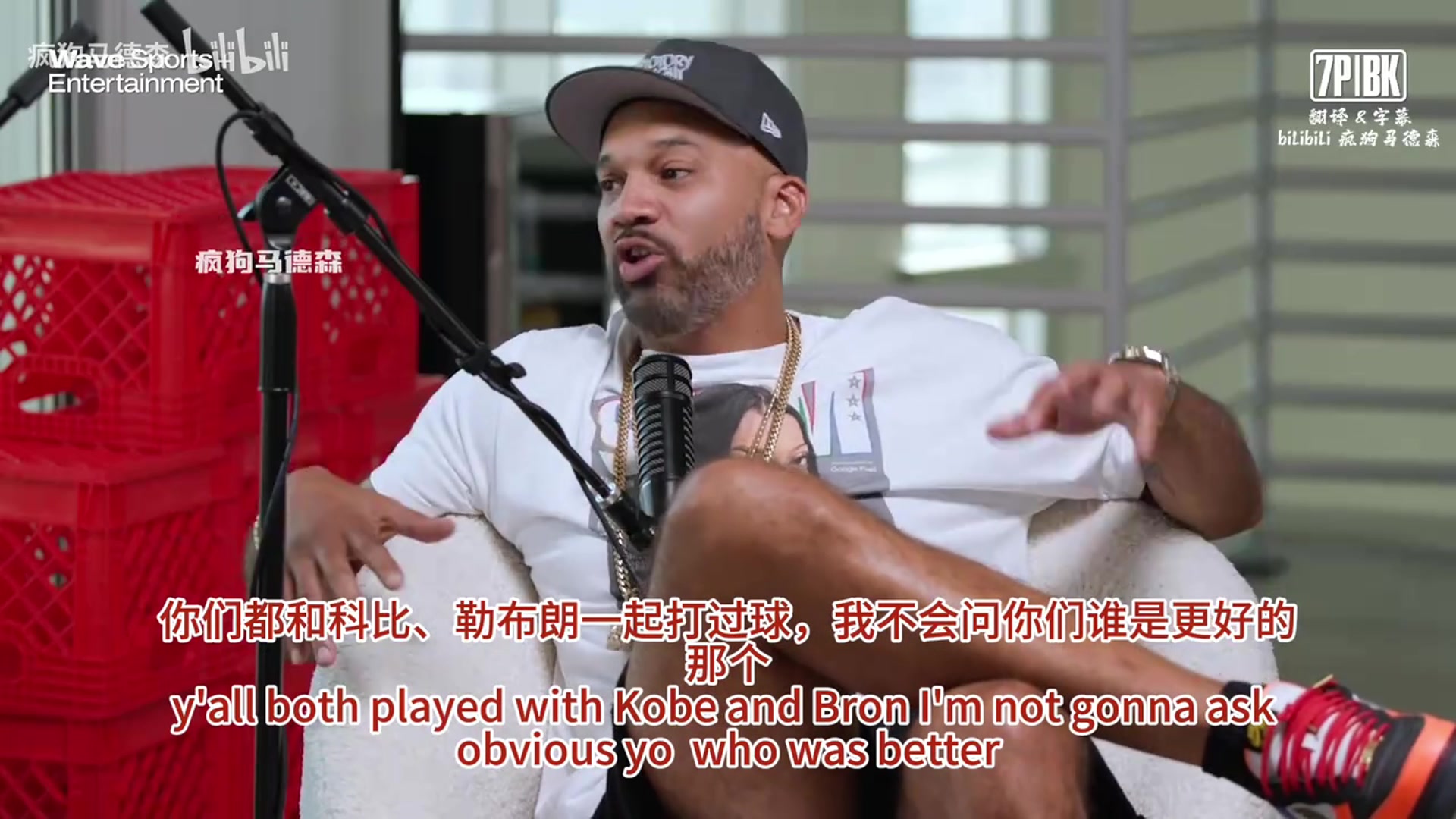 韋德科比會(huì)在任何時(shí)候出現(xiàn)在訓(xùn)練館而老詹總是第一個(gè)到訓(xùn)練館