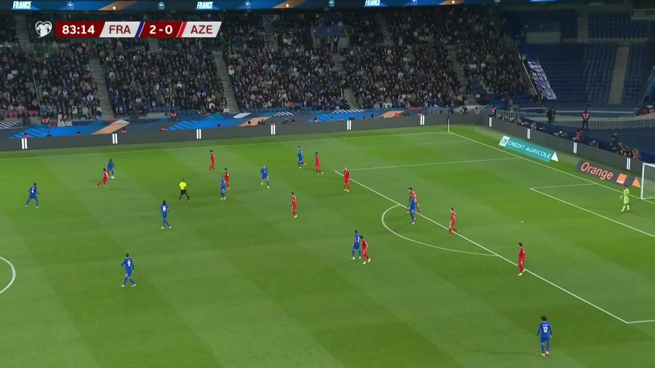 托萬(wàn)禁區(qū)內(nèi)停球凌空側(cè)鉤霸氣破門法國(guó)3-0鎖定勝局