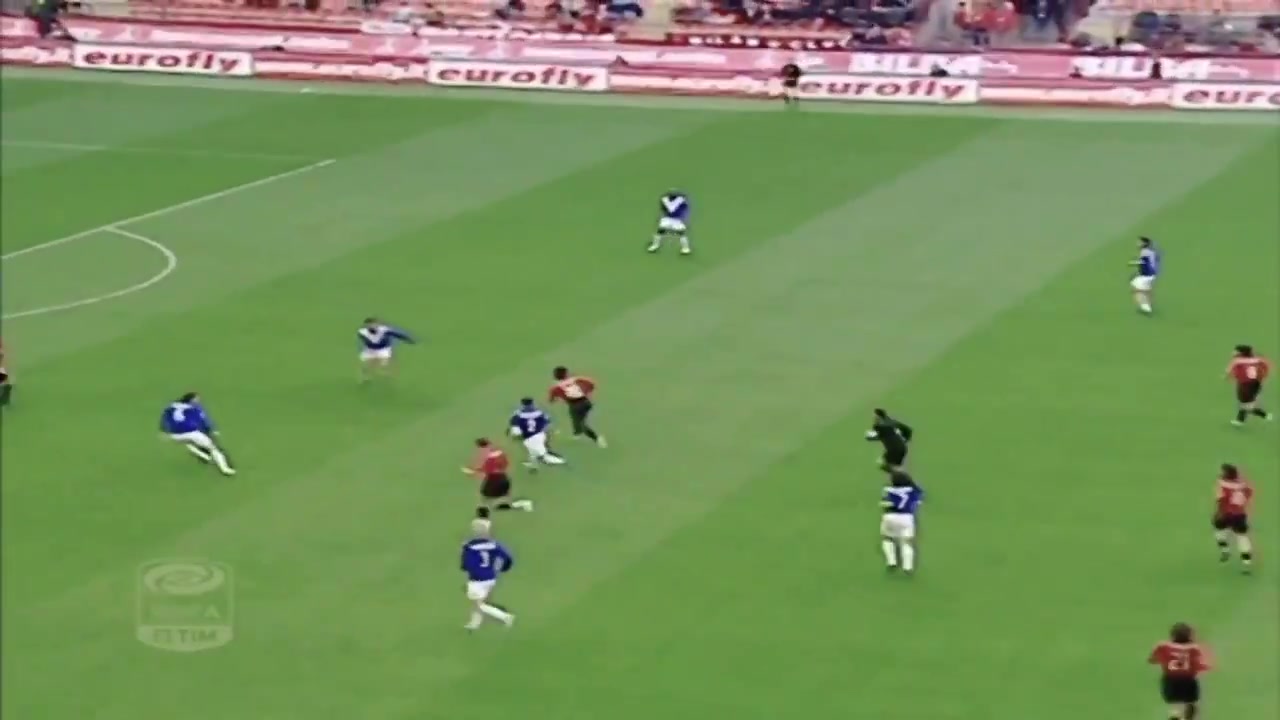 魯伊科斯塔為AC米蘭打進的最后一球多么精彩的進球啊