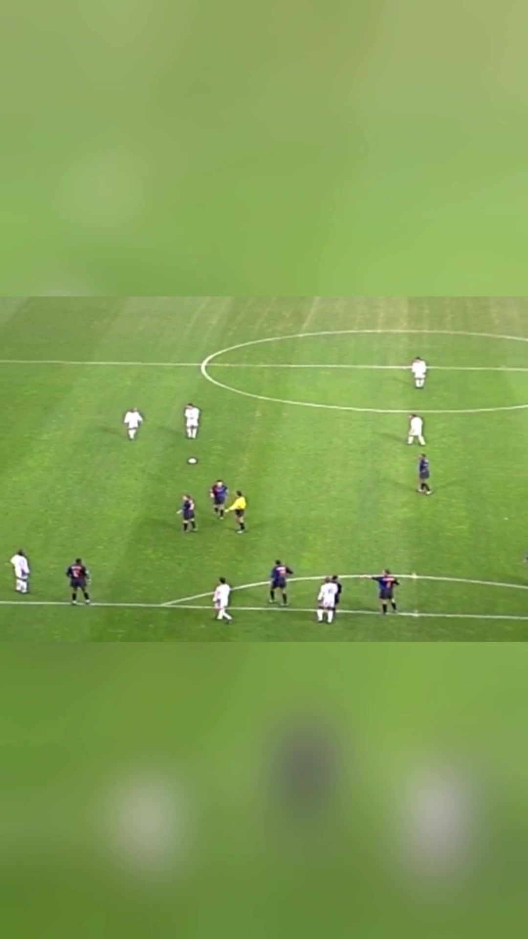 帶炮后衛(wèi)卡洛斯在絕對力量面前什么防守都是浮云