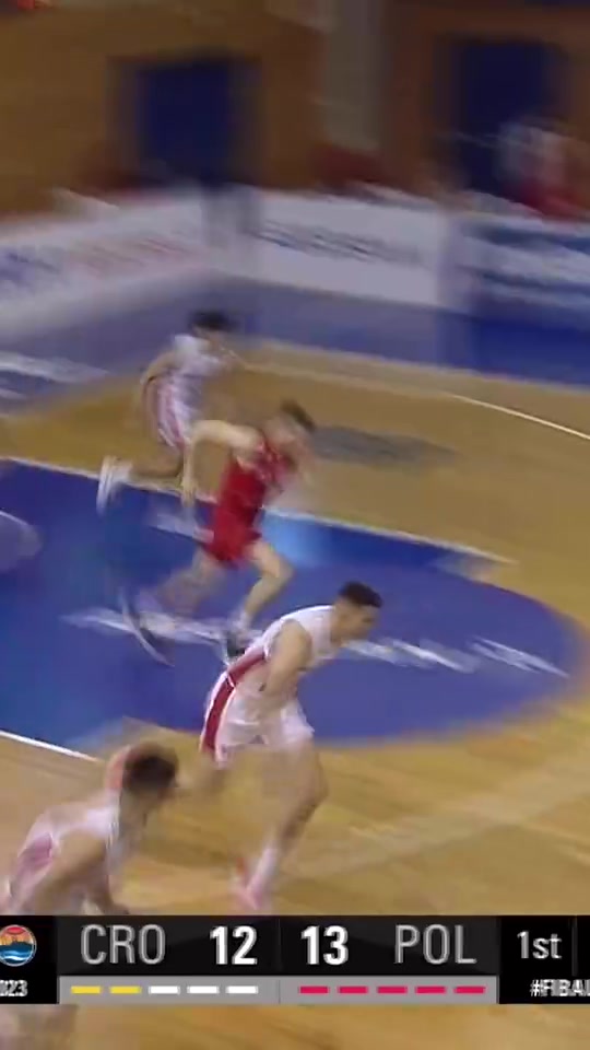 臥槽這會(huì)是下一個(gè)文班嗎克羅地亞2米19天才內(nèi)線伊維希奇