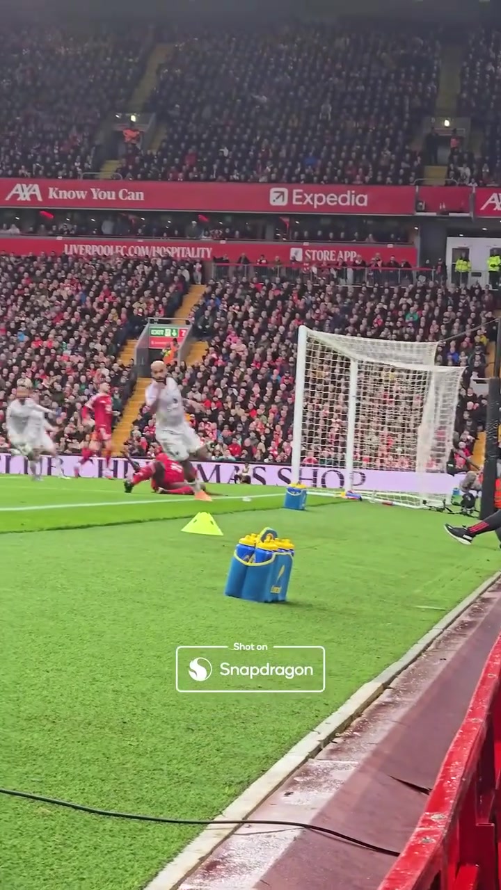 下快攻這一塊還得看紅魔姆伯莫開場(chǎng)1分02秒閃擊破門