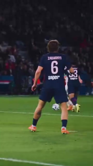 場邊高速攝像機(jī)直拍白堡第二粒進(jìn)球莫雷拉接靈性挑傳破門