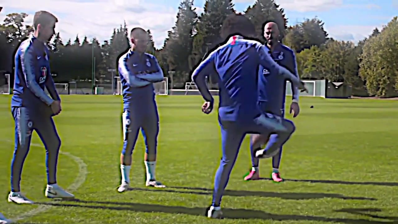 斯坦福橋永遠(yuǎn)的扎球王阿扎爾28秒告訴你們什么叫天賦