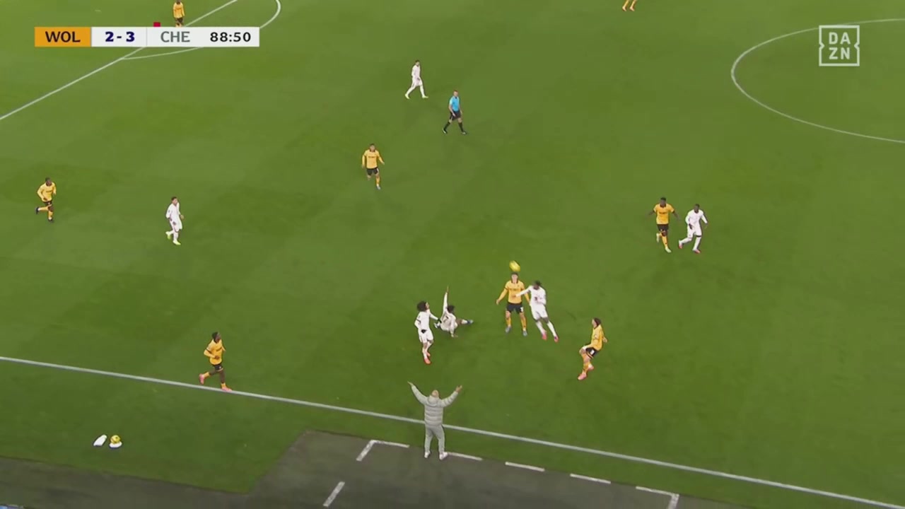 狼隊后場失誤吉滕斯爆射轟進出世界波切爾西4-2領(lǐng)先