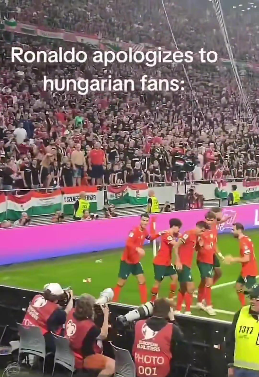 隊(duì)長隊(duì)友進(jìn)球后在主隊(duì)球迷區(qū)慶祝C羅致歉招呼隊(duì)友離開