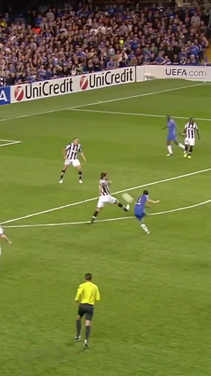 百看不厭奧斯卡當年面對皮爾洛轉身直轟死角太瀟灑了