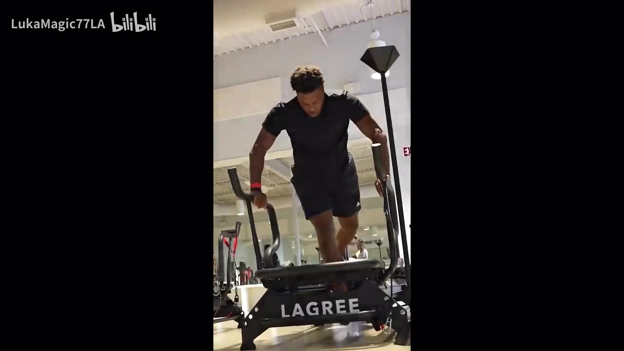 準(zhǔn)備開啟第20個賽季小鋼炮洛瑞休賽期訓(xùn)練視頻